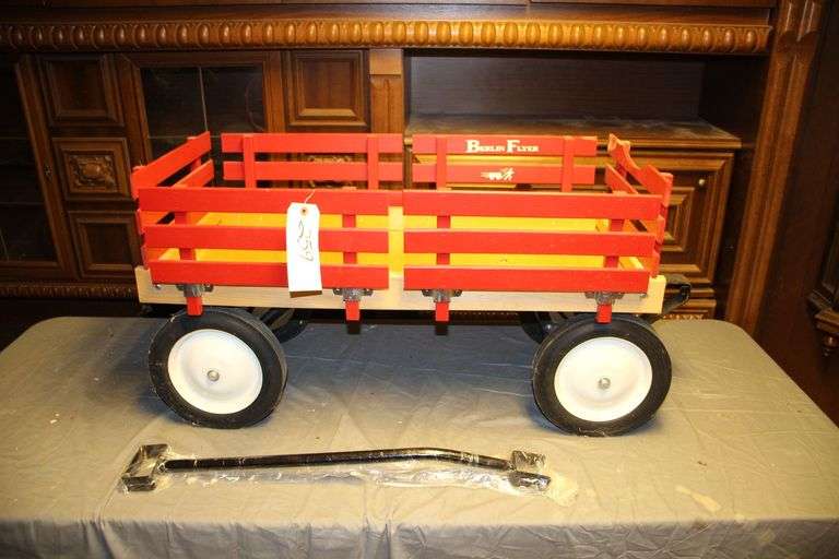 Berlin Flyer Red Wagon image