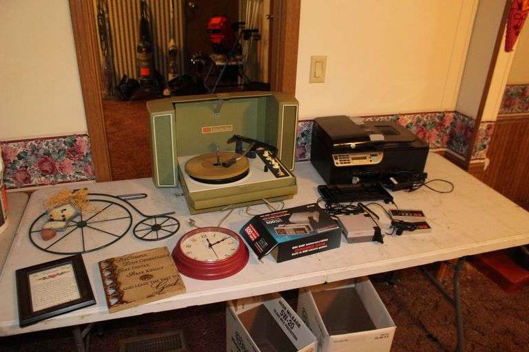 Mini Game Entertainment 500 Game System, HP Officejet 4500 Printer, Solid State Stereo, Wall, Clock, and Misc. Decorations image
