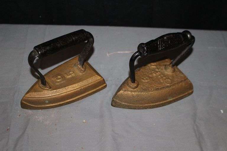 No. 6 and C5 Cast Flat Irons image