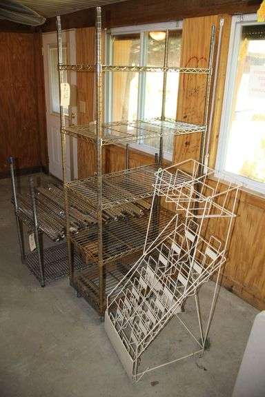 5 Section Metal Shelf, Metal Shelf Pieces, and Display Rack image