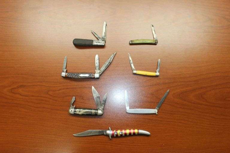 Primble 5924 2 Blade Pocket Knife, Sabre 644 Three Blade Pocket Knife, Hopalong Cassidy 3 Blade Pocket Knife, Kabar 2 Blade Pocket Knife, Rodgers Sheffield 2 Blade Pocket Knife, Imperial Single Blade Toothpick Pocket Knife, and 2 Blade Pocket Knife image