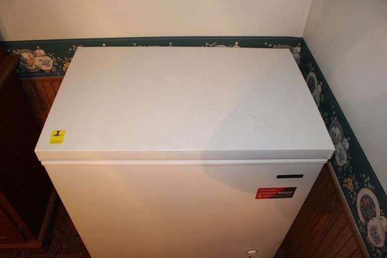 7 Cubic Feet Frigidaire Chest Freezer