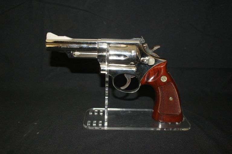Smith and Wesson 357 Mag. Model 19-3 Revolver with Case image