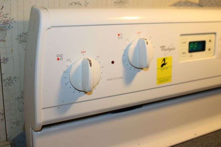 Whirlpool 4-Burner Electric Cookstove