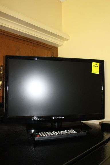 18 Inch Element TV image