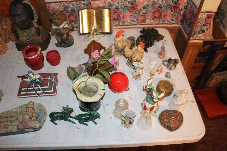 Bells, Chicken Figurines, Globe Decoration, Candles, Figurines, and Misc. Decorations