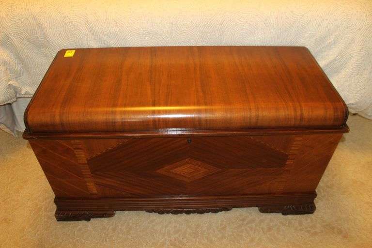 Cedar Chest with Tray image