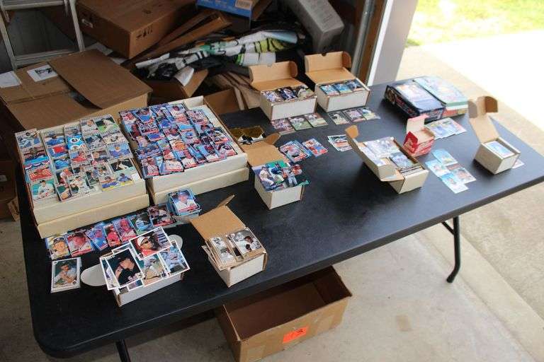 92 Fleer Ultra, Score 92, 1986 Topps Traded Series, Fleer, Donruss, Pinnacle, and Misc. Major Brand Baseball Cards image