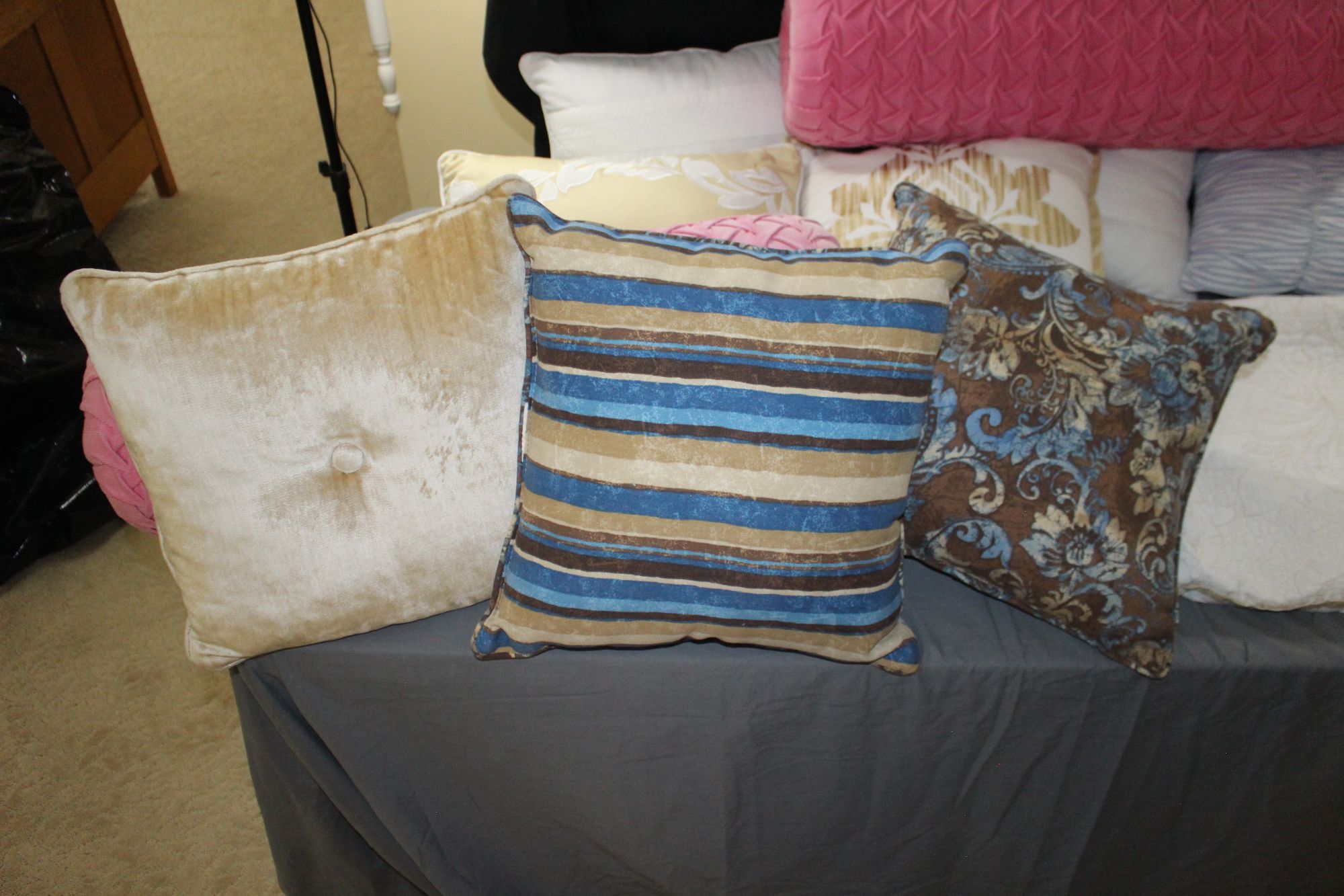 Lot image 2