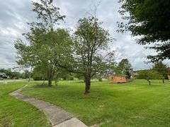 0.40 ACRE LOT - STORAGE BUILDING - OUTBUILDING