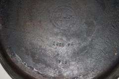 12 in Griswold 716 E Cast Iron Skillet