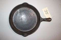 12 in Griswold 716 E Cast Iron Skillet