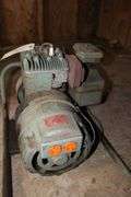 4 HP Briggs and Stratton 4 Cycle Generator