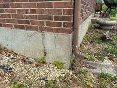 HOME - ATTACHED GARAGE - STORAGE BUILDING