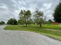 0.40 ACRE LOT - STORAGE BUILDING - OUTBUILDING