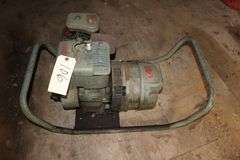 4 HP Briggs and Stratton 4 Cycle Generator