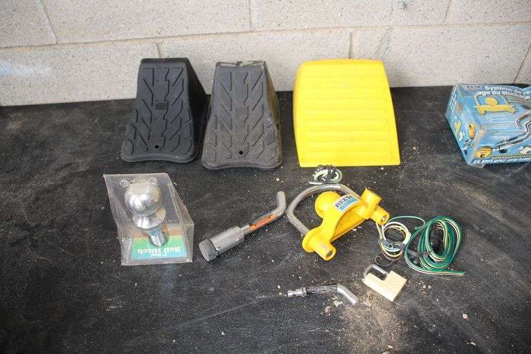 Reese Tow and Store Anti Lock Set, 2 Inch Ball, and (3) Wheel Chocks image