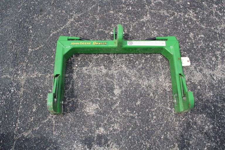 John Deere 3 PTH Quick Hitch image