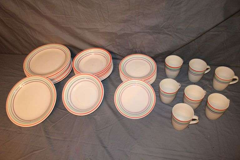 Simply Perfect Plates, Saucers, Bowls, and (7) Mugs