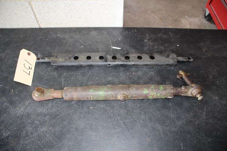 Oliver Third Arm and Tractor Draw Bar image