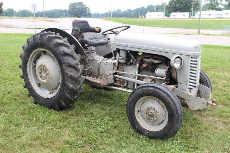1953 30 Ferguson Tractor image