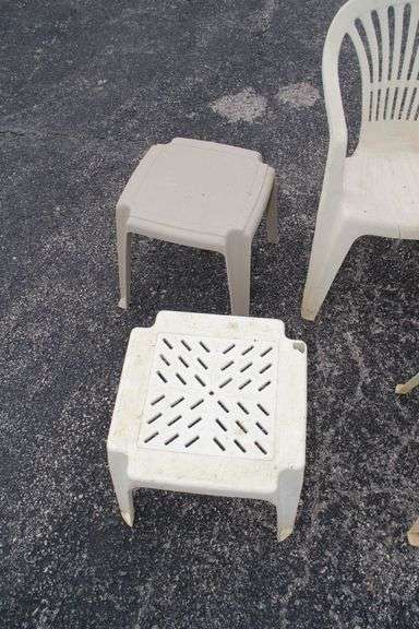 (5) Plastic Chairs and (2) Tables