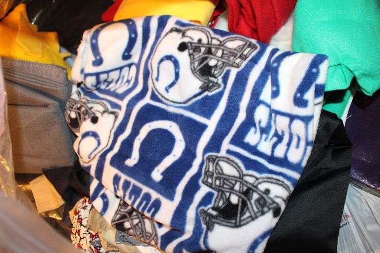 New York Giants Clothes Hamper, US Army Bag, US Army Size Medium Jacket, Army Bags and Fanny Pack, Tent Blankets, Fabric, and Misc.