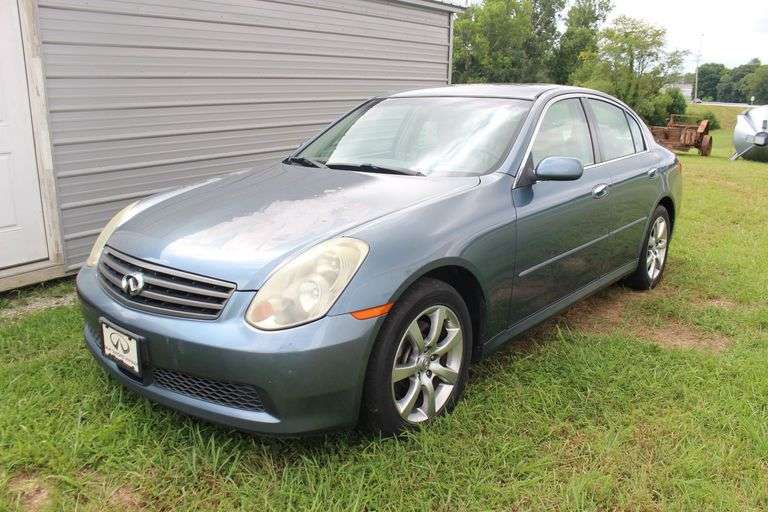 2005 Nissan Infiniti G35X Passenger Car image
