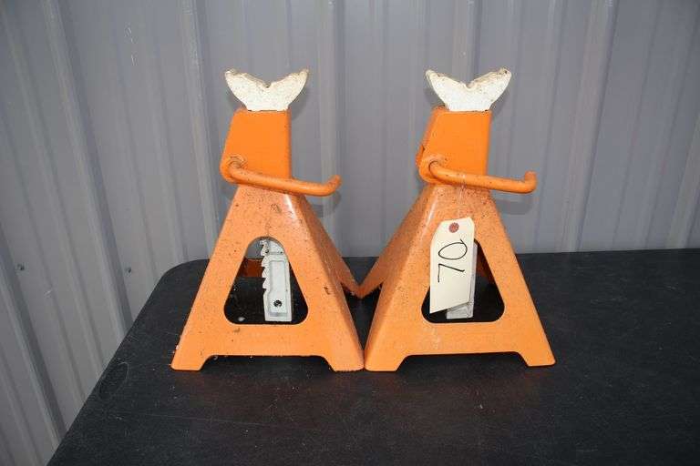 (2) 6 Ton Jack Stands image