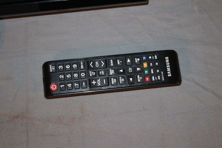 32 Inch Samsung TV with Remote and 23 Inch Vizio TV