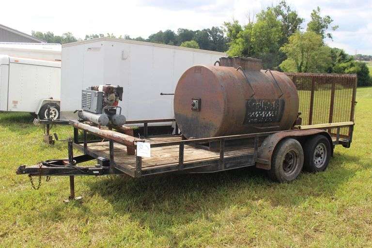 16 Ft. Trailer with Sealmaster Asphalt Sealer Tank and Spraying Agitator