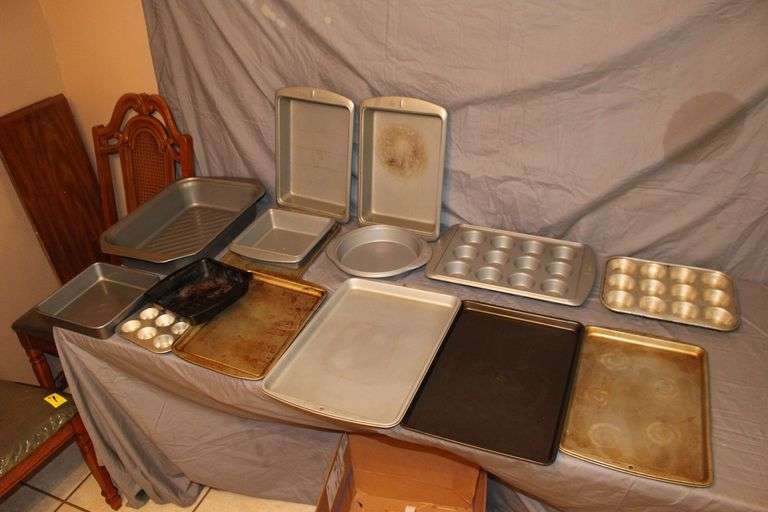 Misc. Baking Pans and Muffin Pans