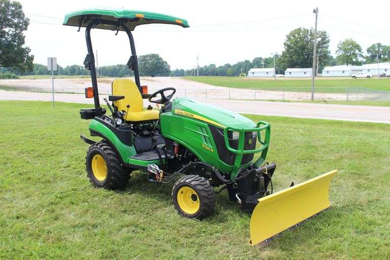 2012 John Deere 4WD 1026R Compact Tractor image