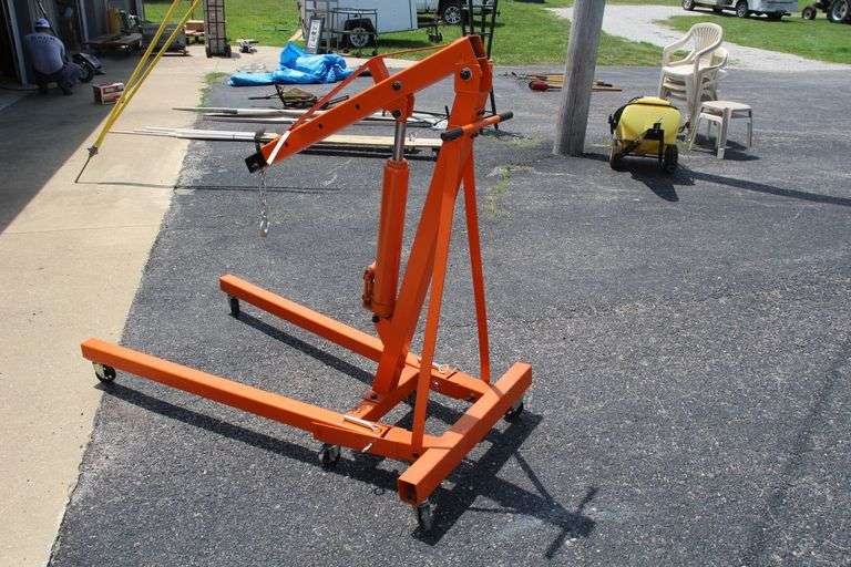 Central Hydraulics 2 Ton Shop Crane