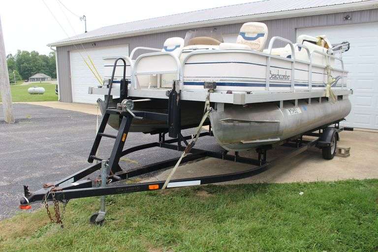2007 18 Ft. Beachcomber Pontoon with Mid-America Trailer image