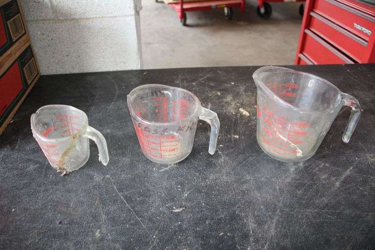 (3) Glass Measuring Cups image