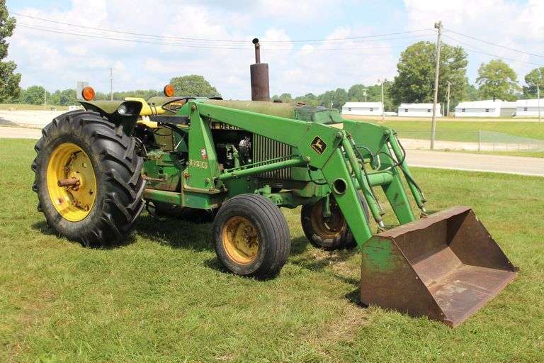 1980 John Deere 2640 B Tractor with 146 Front End Loader with Bucket image