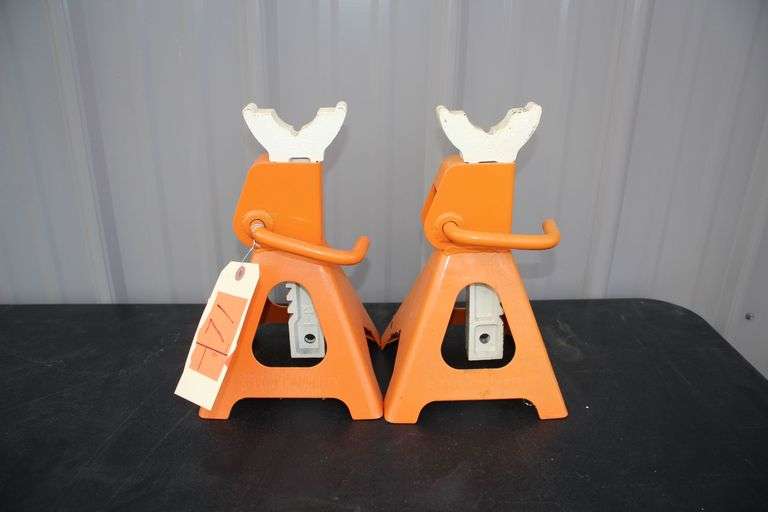 (2) 3 Ton Jack Stands image