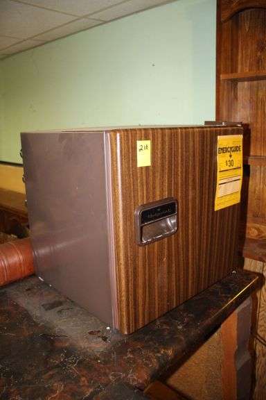 Hot Point Mini Fridge image