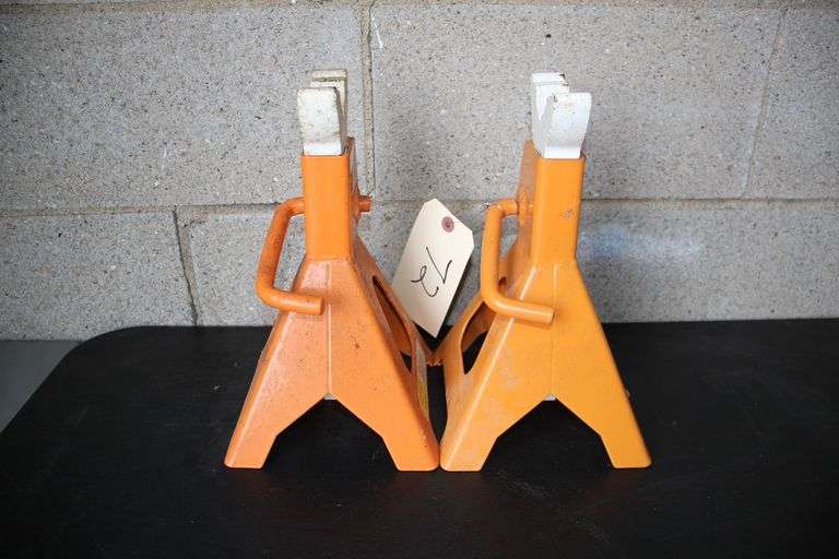(2) 3 Ton Jack Stands image
