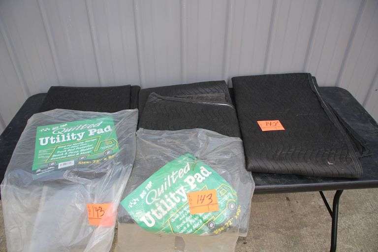 (3) Quilted Moving Pads image