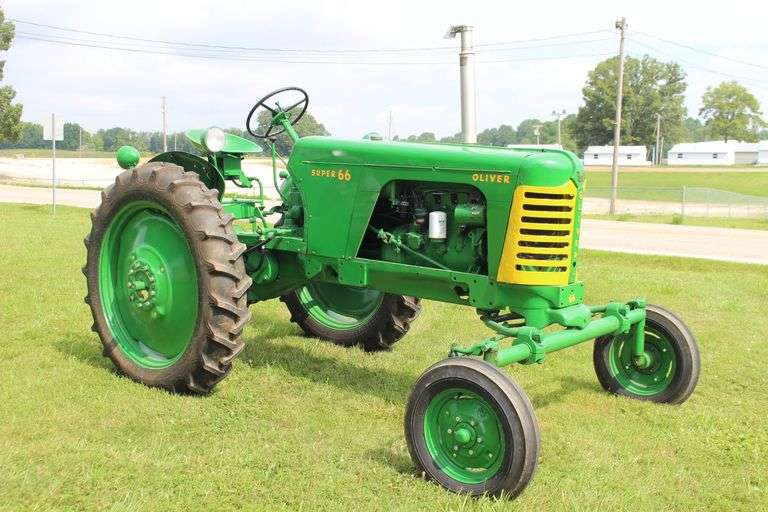 1955 Oliver Super 66 Tractor image