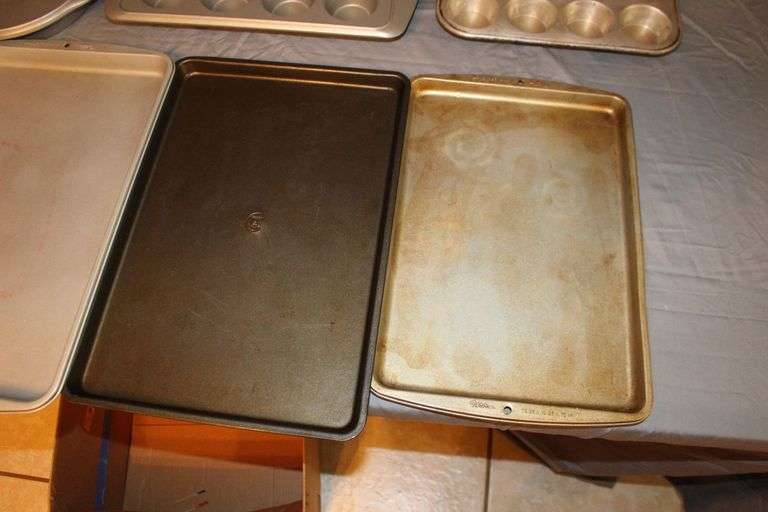 Misc. Baking Pans and Muffin Pans