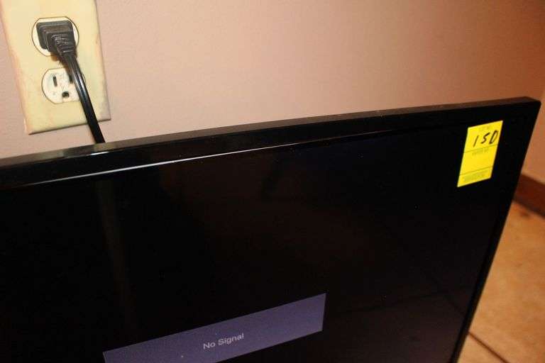 31 Inch Samsung TV and 24 Inch Vizio TV