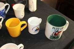 Garfield the Cat Glass Mugs, Soup Mug, Gravy Boat, and Misc. Coffee Mugs