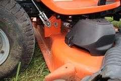 Husqvarna YTH 24V54 Riding Lawn Mower