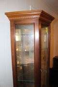 Pulaski Furniture Curio Cabinet with Light