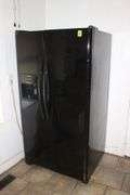 Frigidaire Side By Side Refrigerator/Freezer