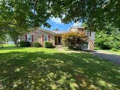 PARCEL 2: BRICK TRI-LEVEL HOME - 2 LOTS: 114 Thomason Ave, Leitchfield, KY 42754
