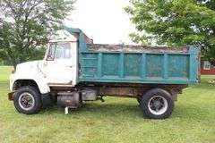 1977 Ford 8000 Single Axle Dump Truck